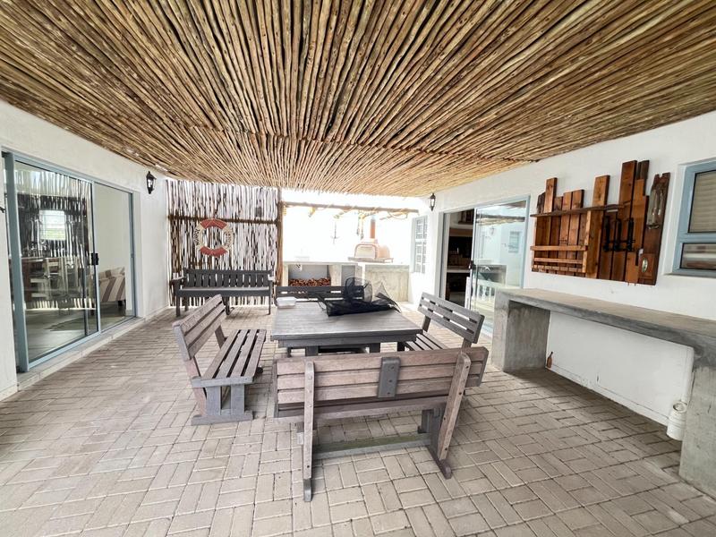 4 Bedroom Property for Sale in Dwarskersbos Western Cape